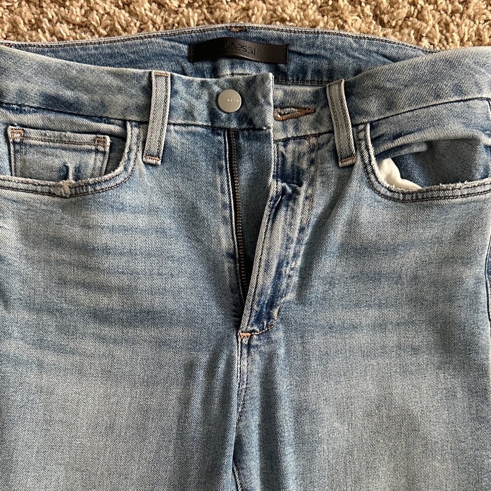 Joe’s Light Wash High-Rise Honey Jeans